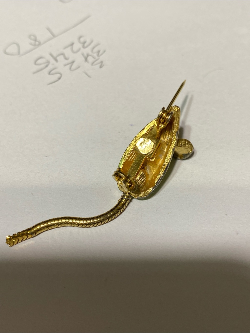 3 small pins Gold tone mice & Ballou Regd  cat pin - Picture 11 of 15